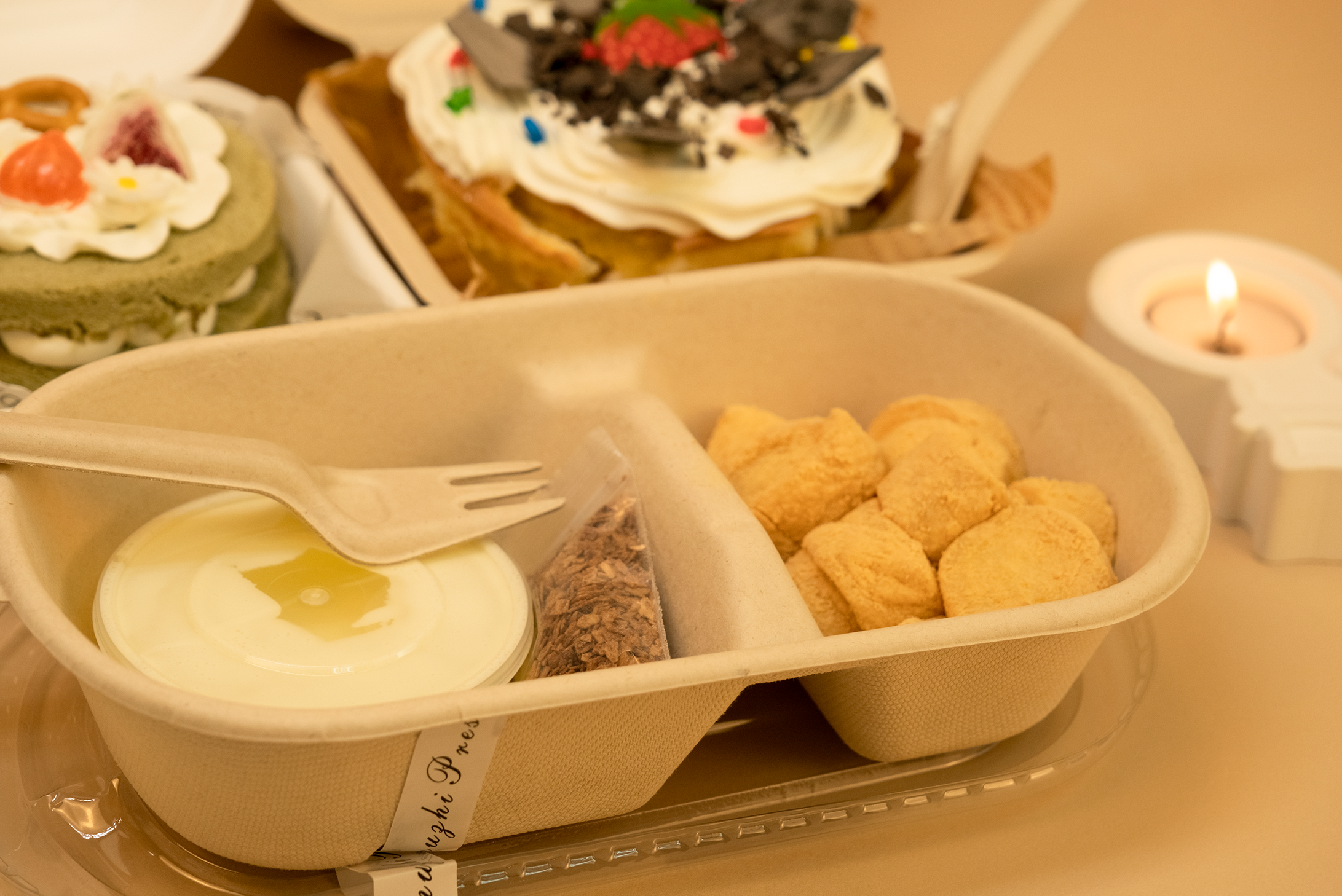 昆保达纸塑纸托环保包装食品纸托
