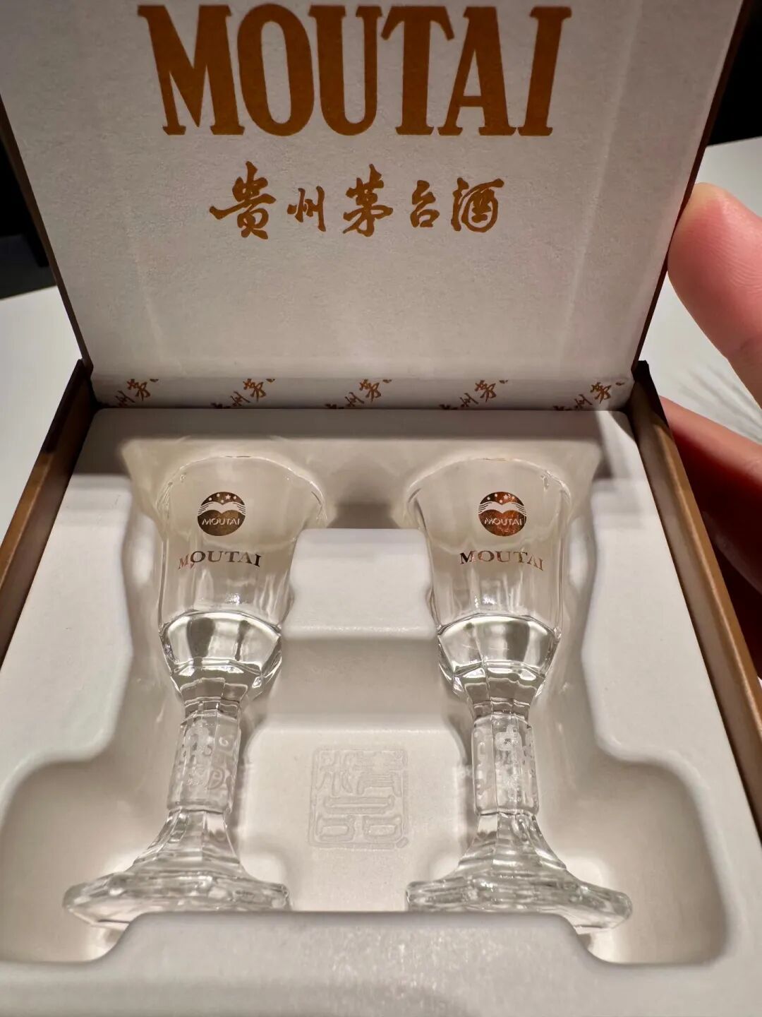 昆保达 纸塑包装 纸托 纸浆模塑 纸托厂 环保包装 干压纸托 湿压纸托 染色纸托