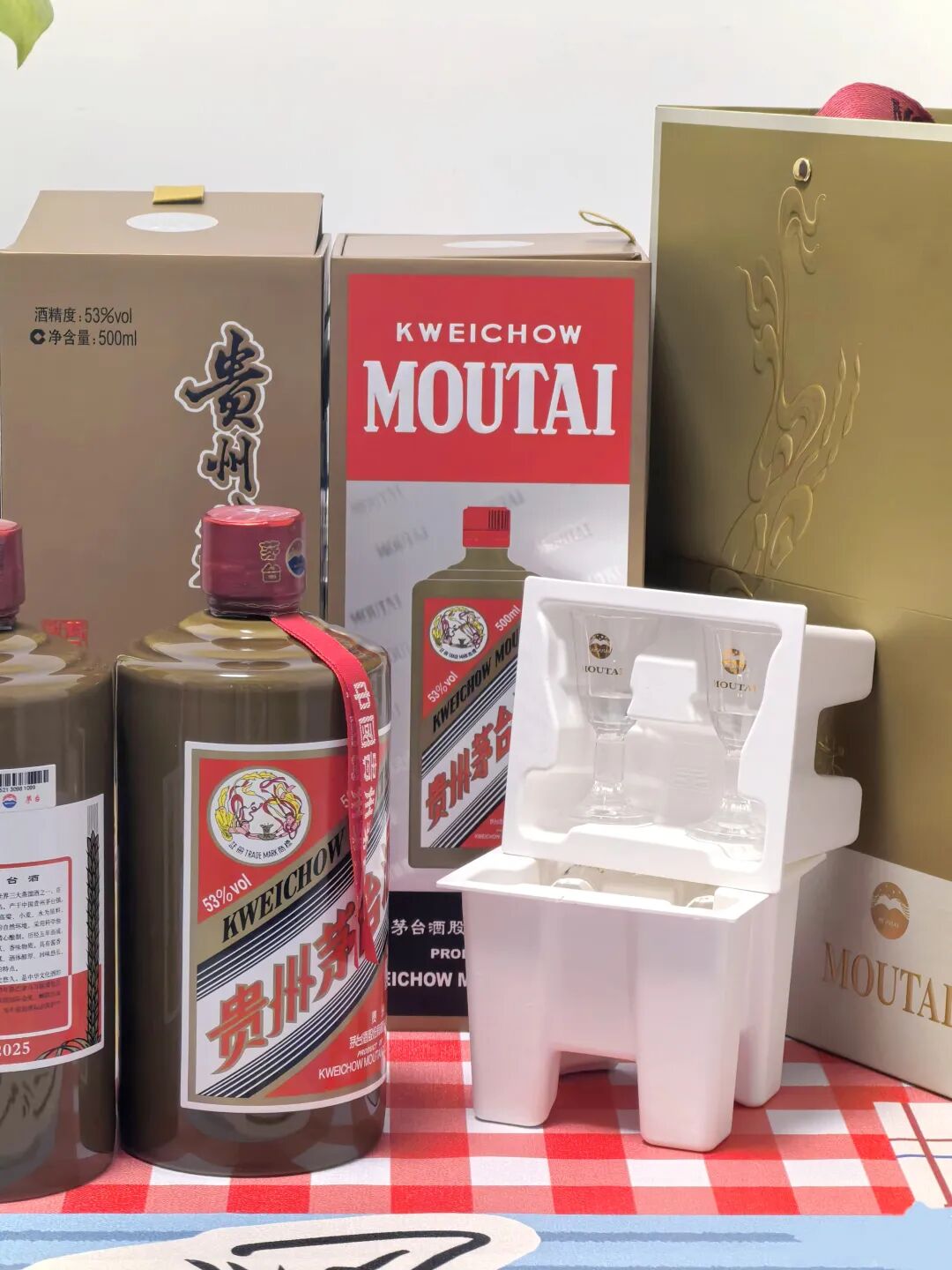 纸浆模塑 环保纸托 纸浆托 纸托厂 环保包装 干压纸托 湿压纸托 染色纸托 kbd 昆保达